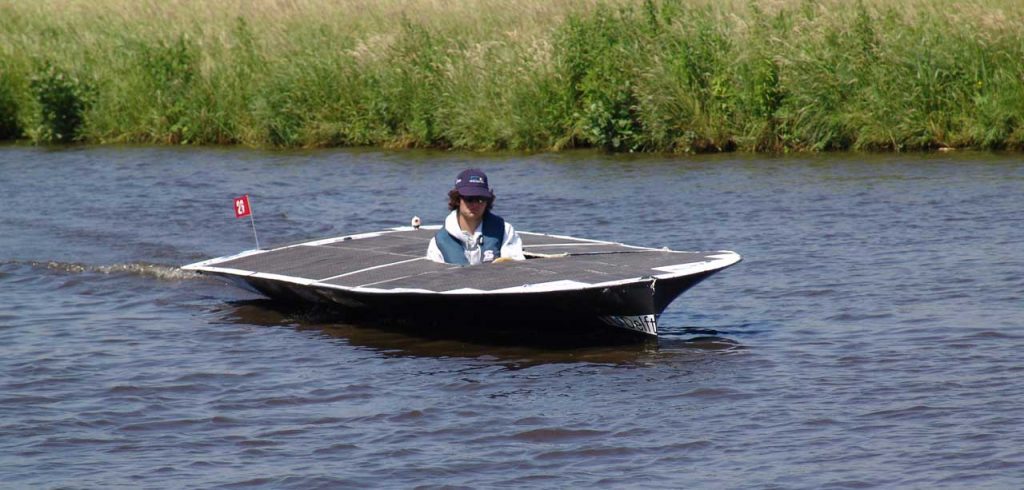 2006 solar boat