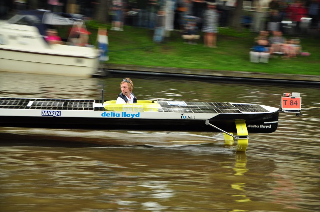 2012 solar boat